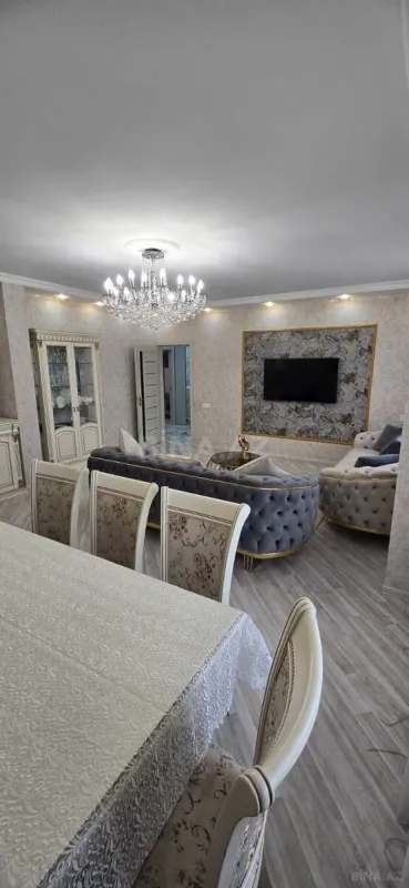 Satılır 5 otaqlı mənzil 120 m²