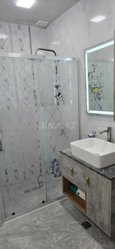 Satılır 5 otaqlı mənzil 120 m²