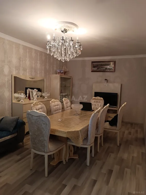 Satılır 4 otaqlı həyət evi 150 m²
