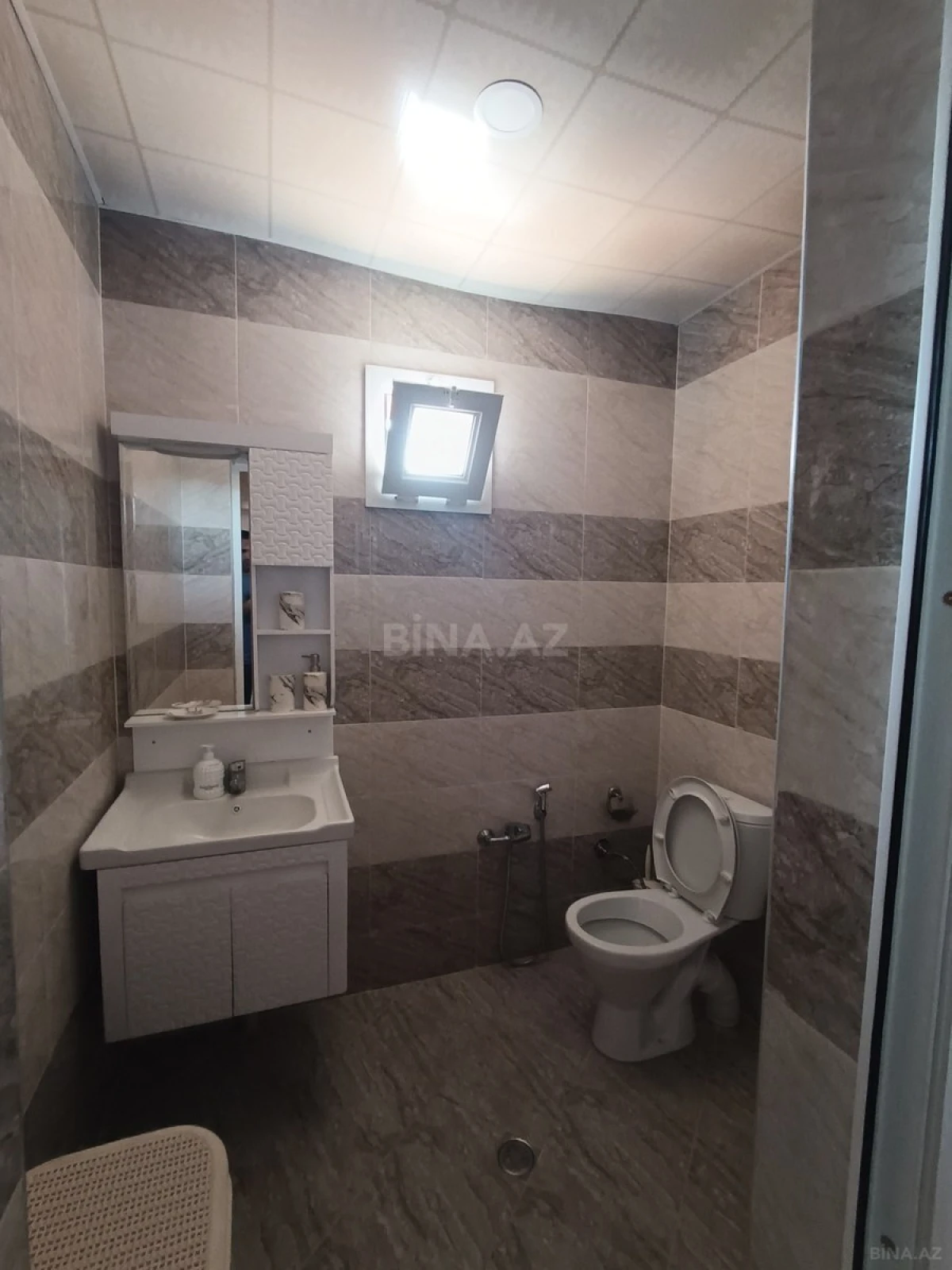Satılır 4 otaqlı həyət evi 150 m²