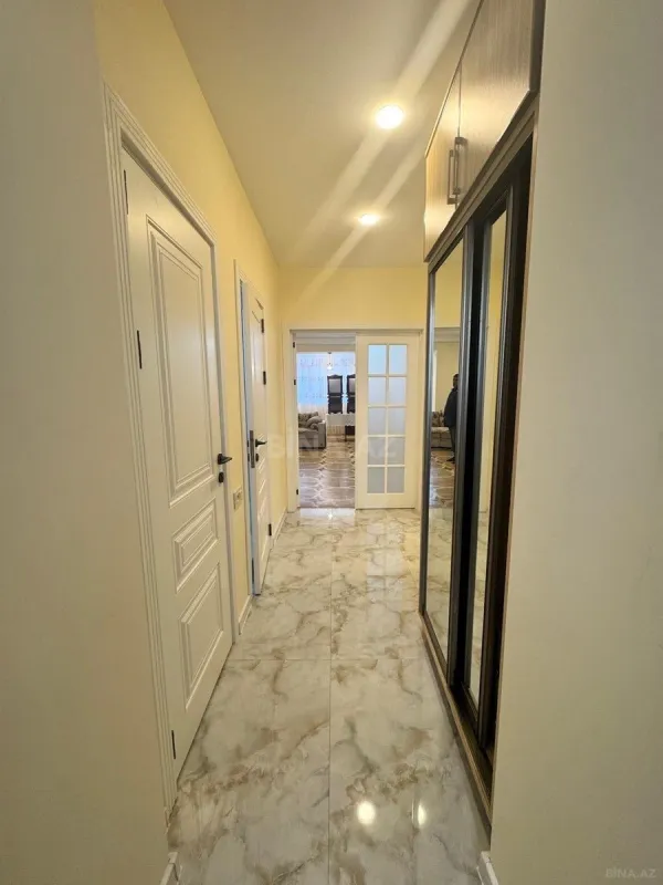 Satılır 4 otaqlı mənzil 110 m²