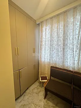 Satılır 4 otaqlı mənzil 110 m²