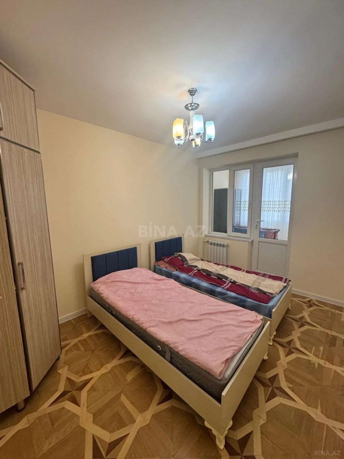 Satılır 4 otaqlı mənzil 110 m²