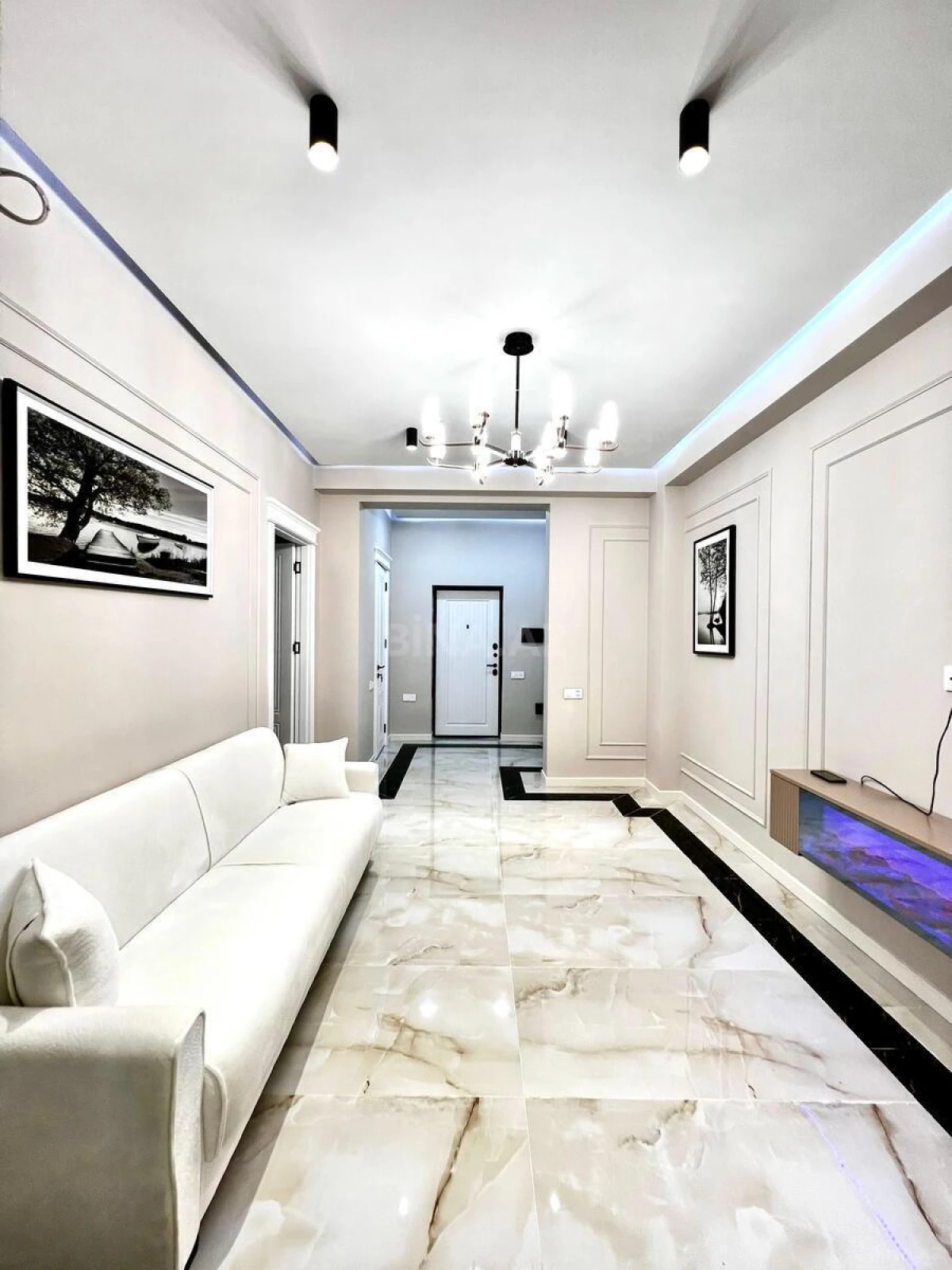 Satılır 2 otaqlı mənzil 57 m²