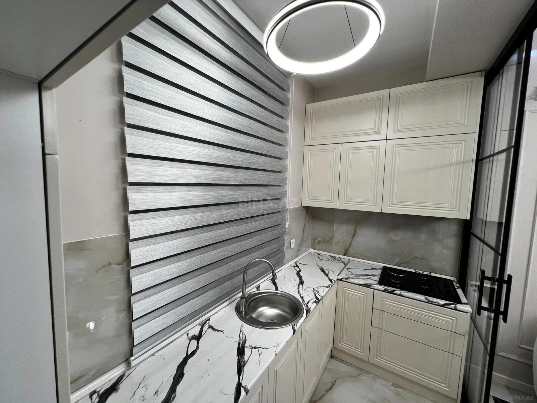 Satılır 2 otaqlı mənzil 57 m²