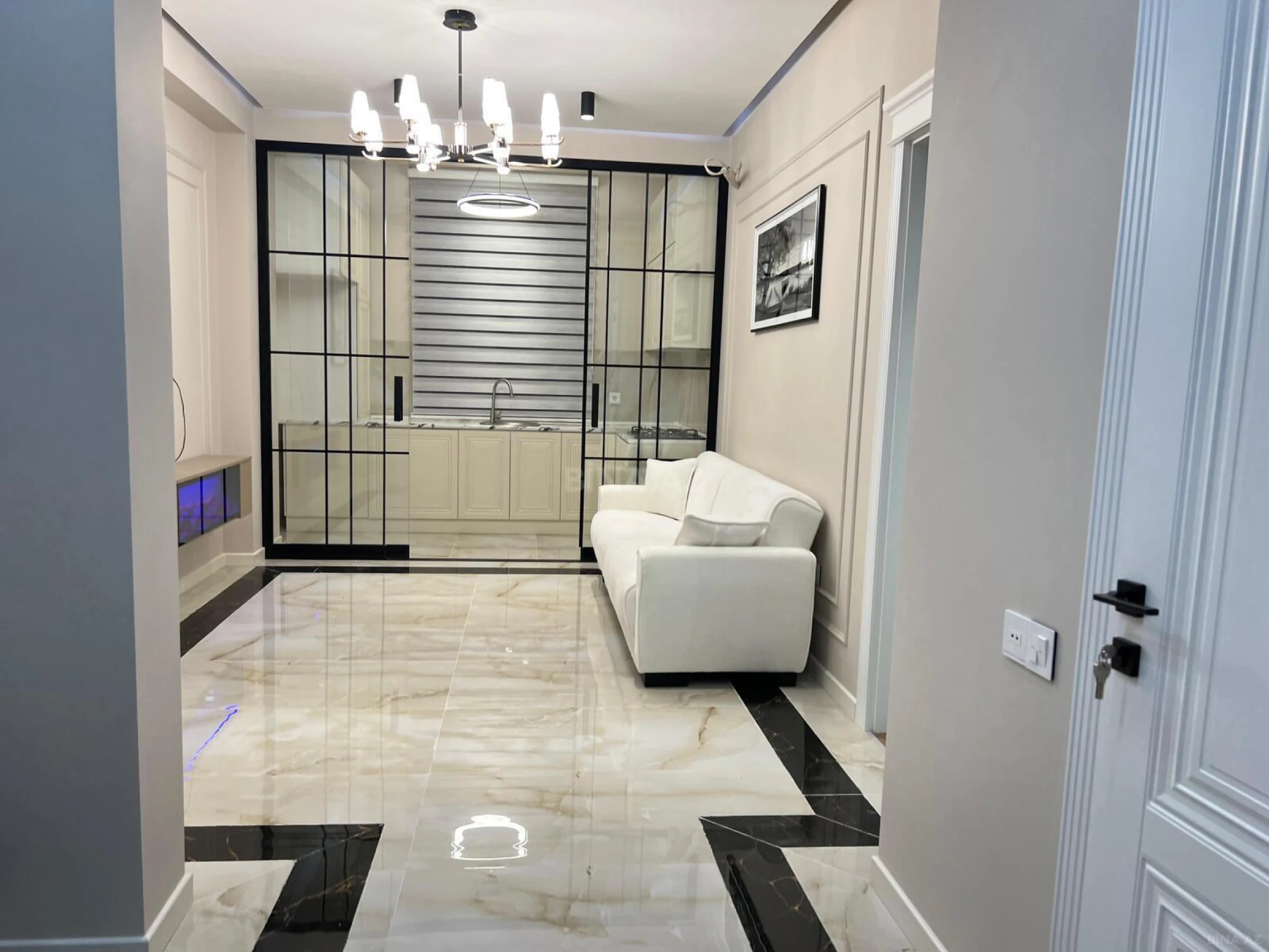 Satılır 2 otaqlı mənzil 57 m²