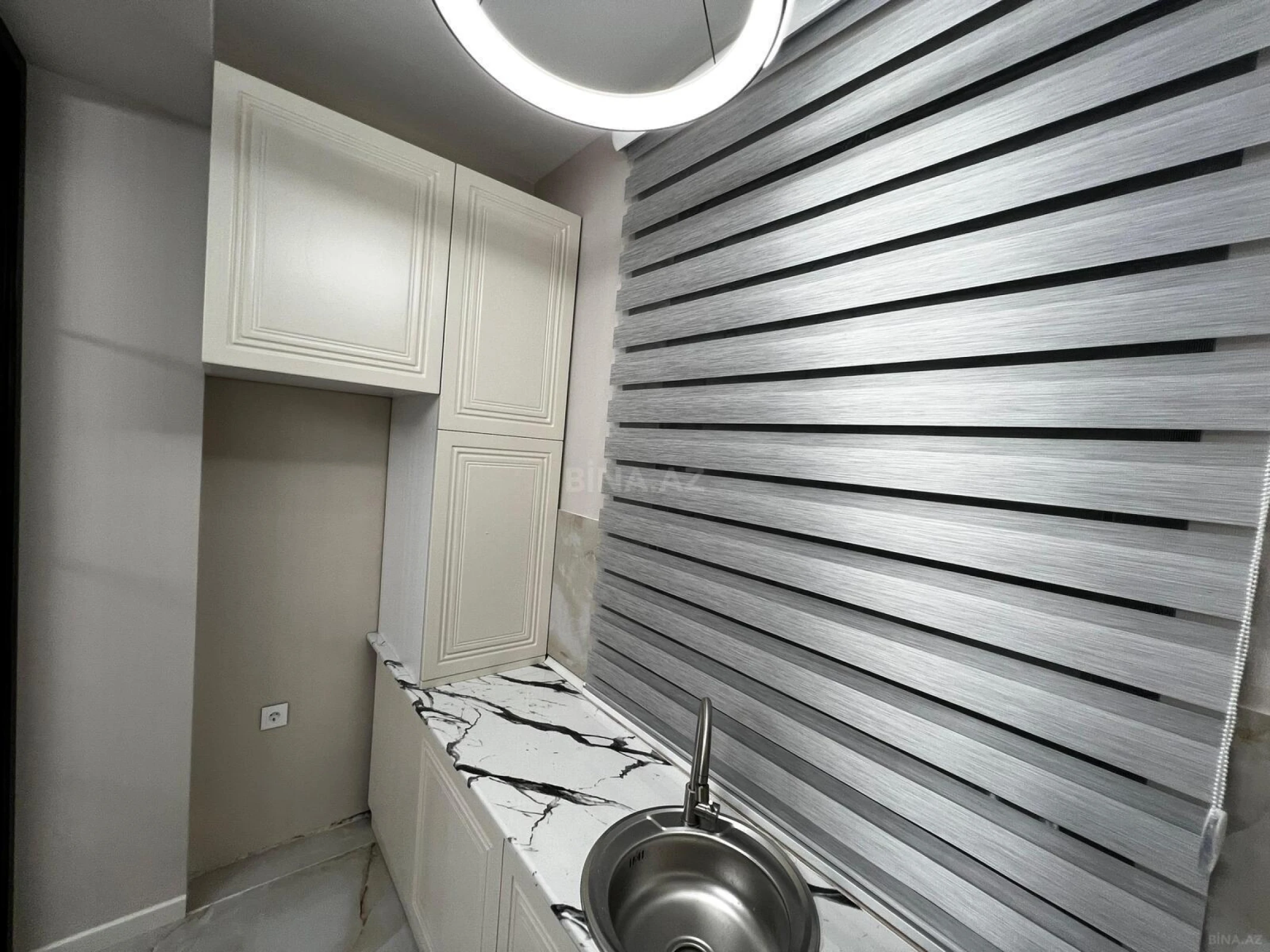 Satılır 2 otaqlı mənzil 57 m²