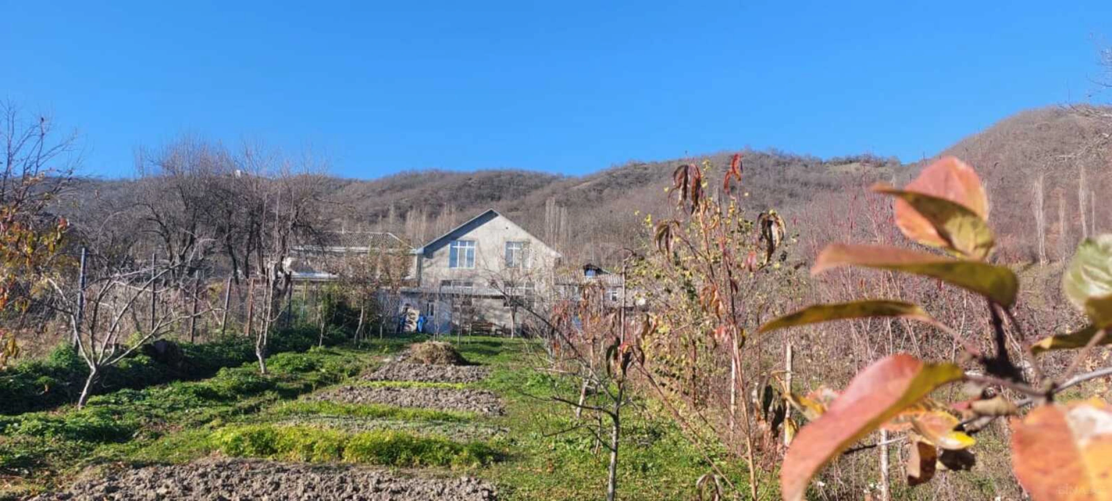 Kirayə verilir 4 otaqlı həyət evi 180 m²