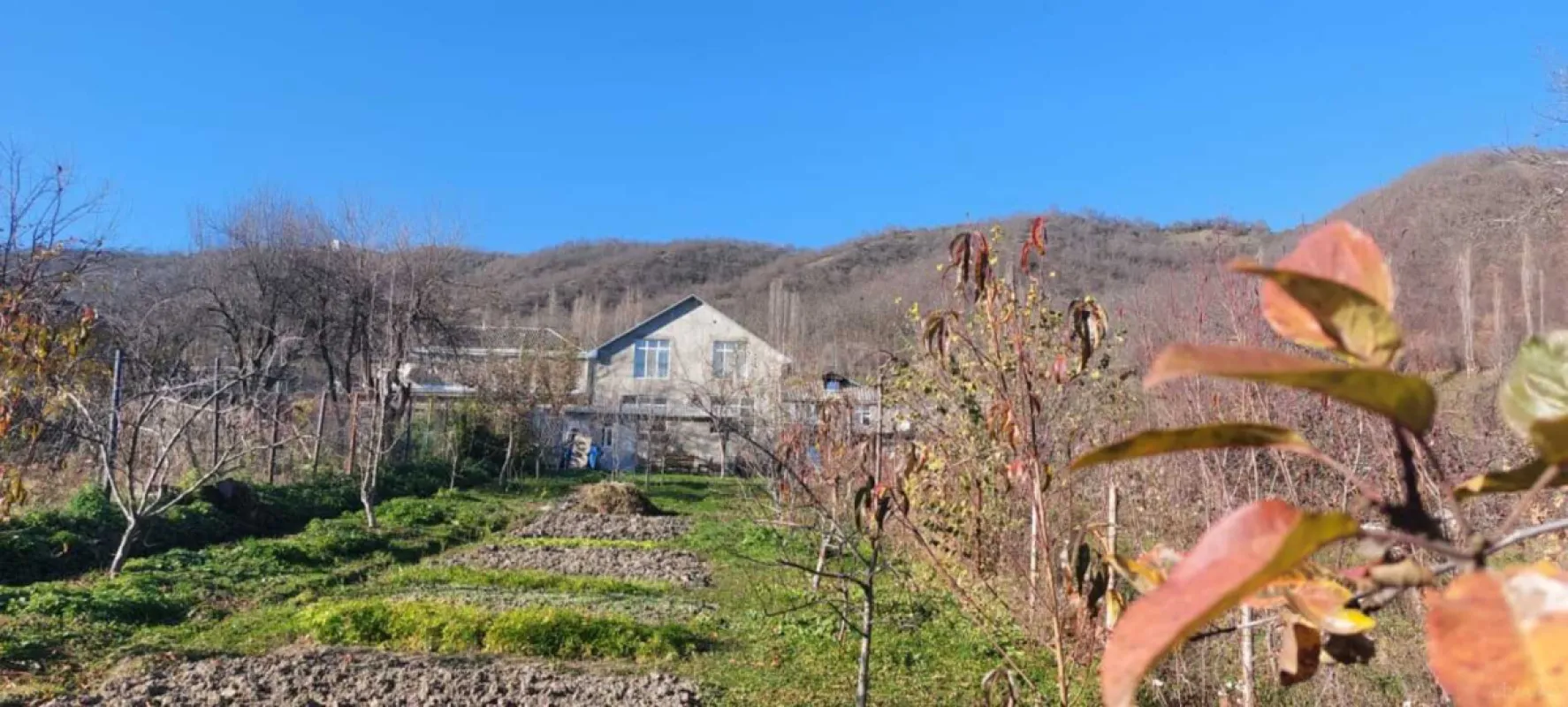 Kirayə verilir 4 otaqlı həyət evi 180 m²