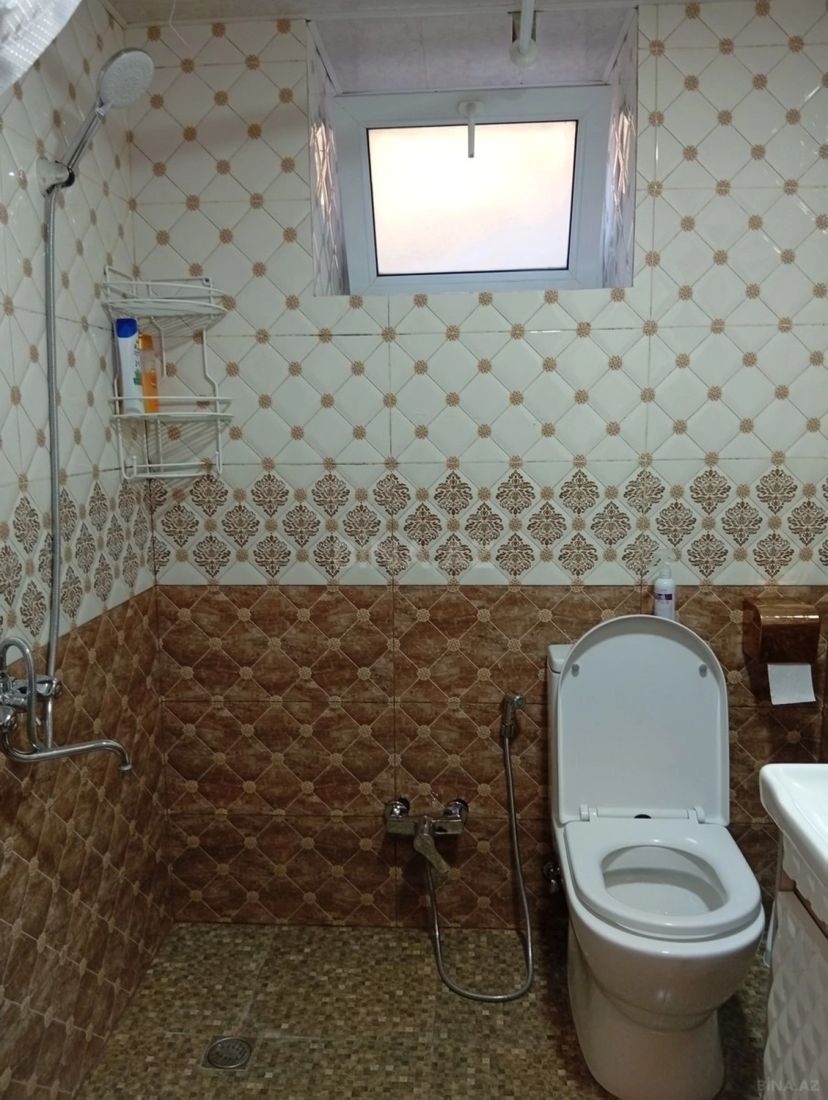 Kirayə verilir 4 otaqlı həyət evi 180 m²