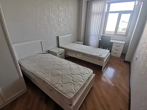 Kirayə verilir 3 otaqlı mənzil 117 m²