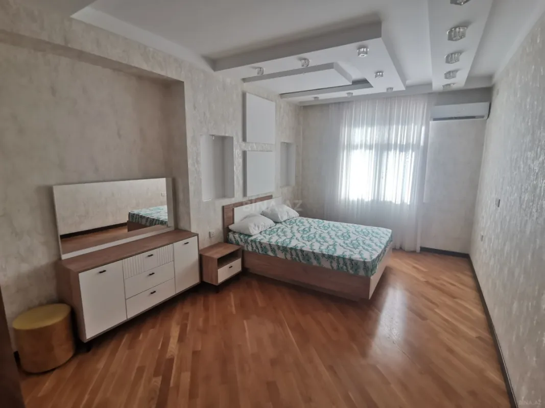 Kirayə verilir 3 otaqlı mənzil 117 m²