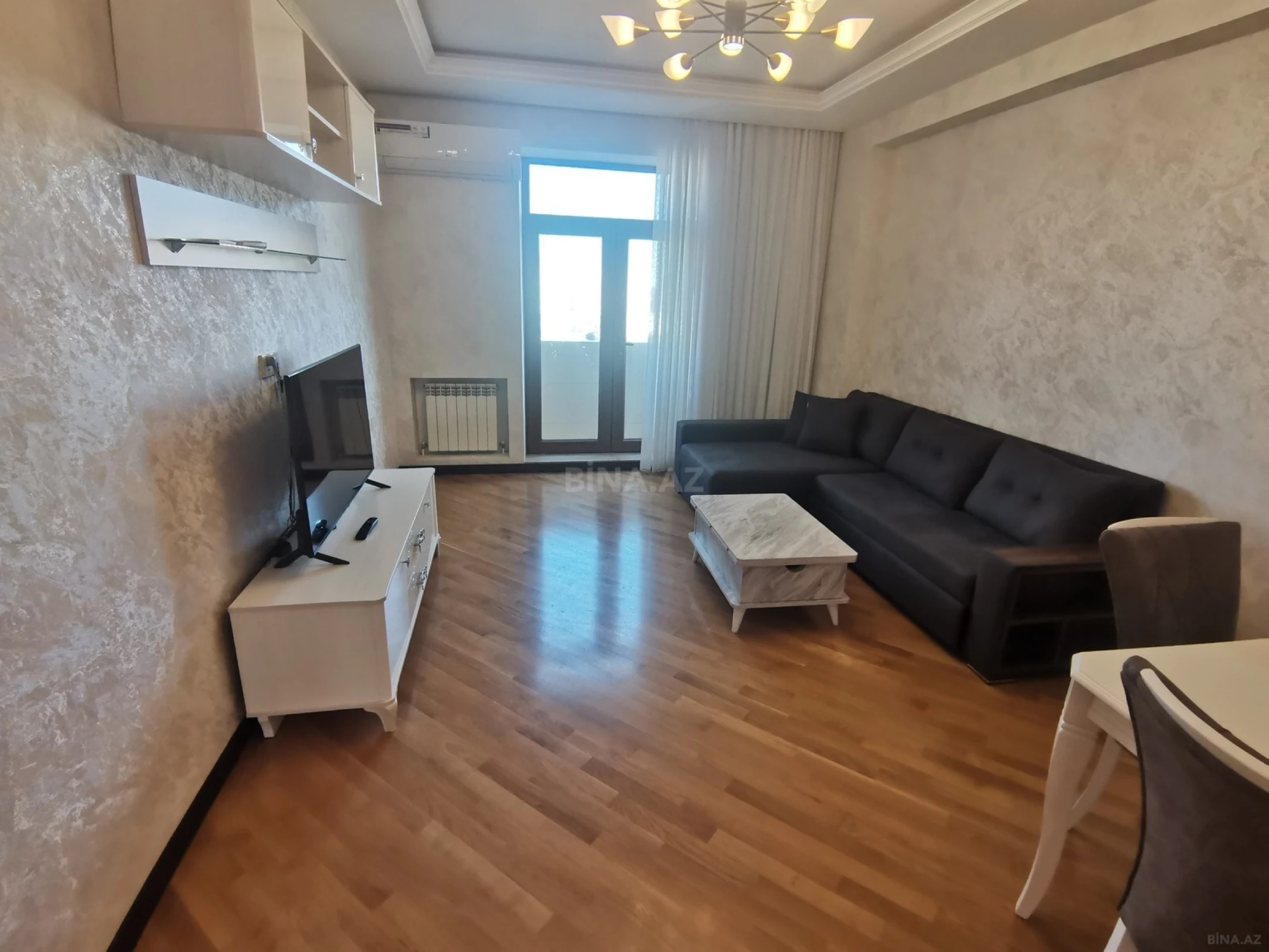Kirayə verilir 3 otaqlı mənzil 117 m²