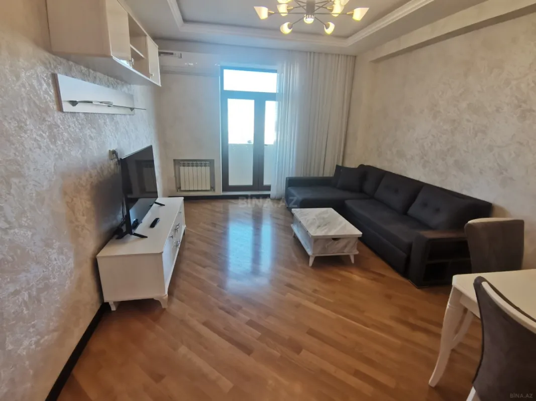 Kirayə verilir 3 otaqlı mənzil 117 m²