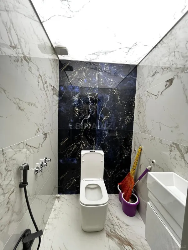 Satılır 3 otaqlı mənzil 125 m²