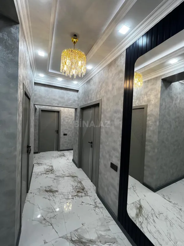 Satılır 3 otaqlı mənzil 125 m²