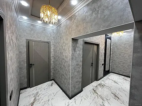 Satılır 3 otaqlı mənzil 125 m²