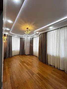 Satılır 3 otaqlı mənzil 125 m²