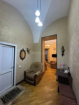 Kirayə verilir 2 otaqlı mənzil 60 m²