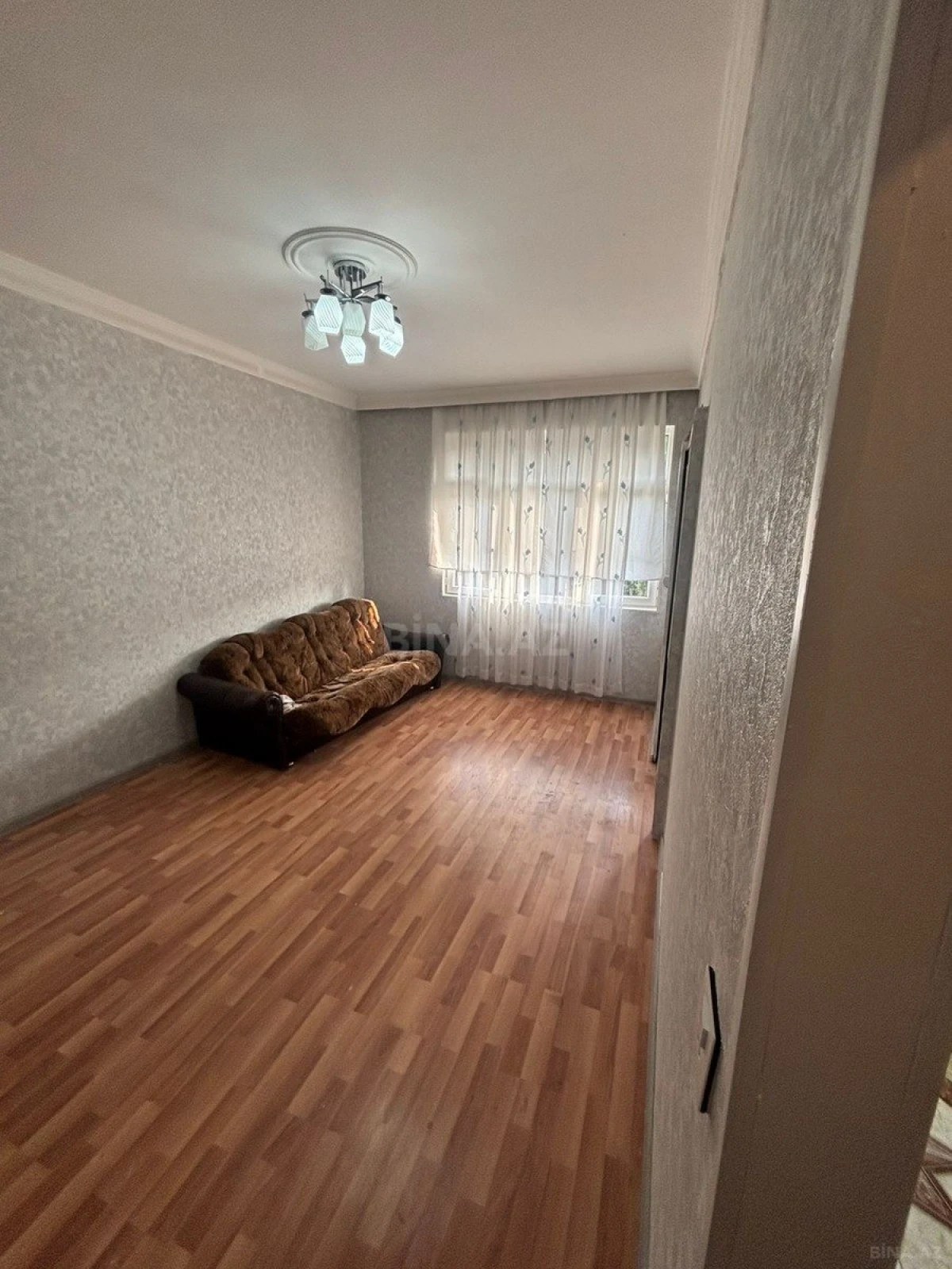 Satılır 2 otaqlı mənzil 33 m²