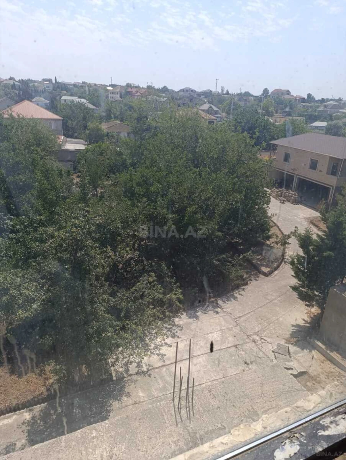 Satılır 14 otaqlı həyət evi 820 m²