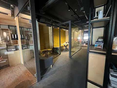 Satılır obyekt 100 m² — Bakı 100.00 m²