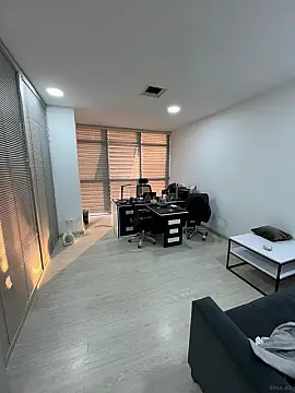 Kirayə verilir 5 otaqlı ofis 120 m²