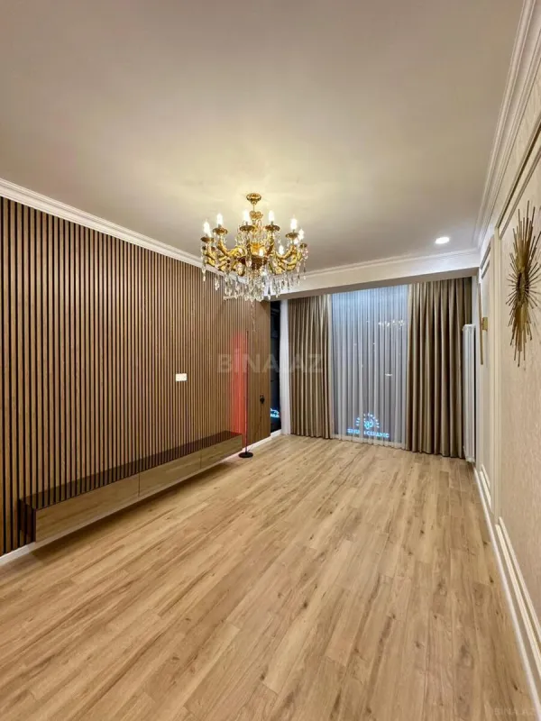 Satılır 3 otaqlı mənzil 105 m²