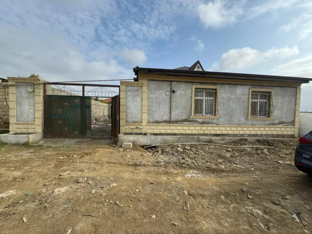 Satılır 4 otaqlı həyət evi 108 m²