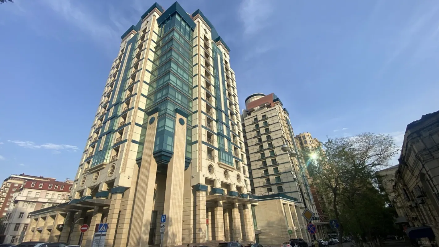 Kirayə verilir obyekt 340 m²