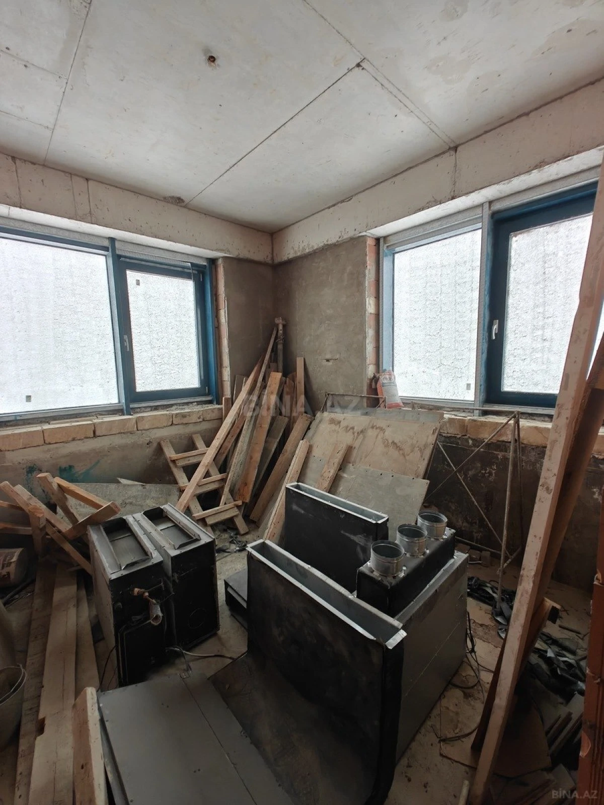 Kirayə verilir obyekt 340 m²