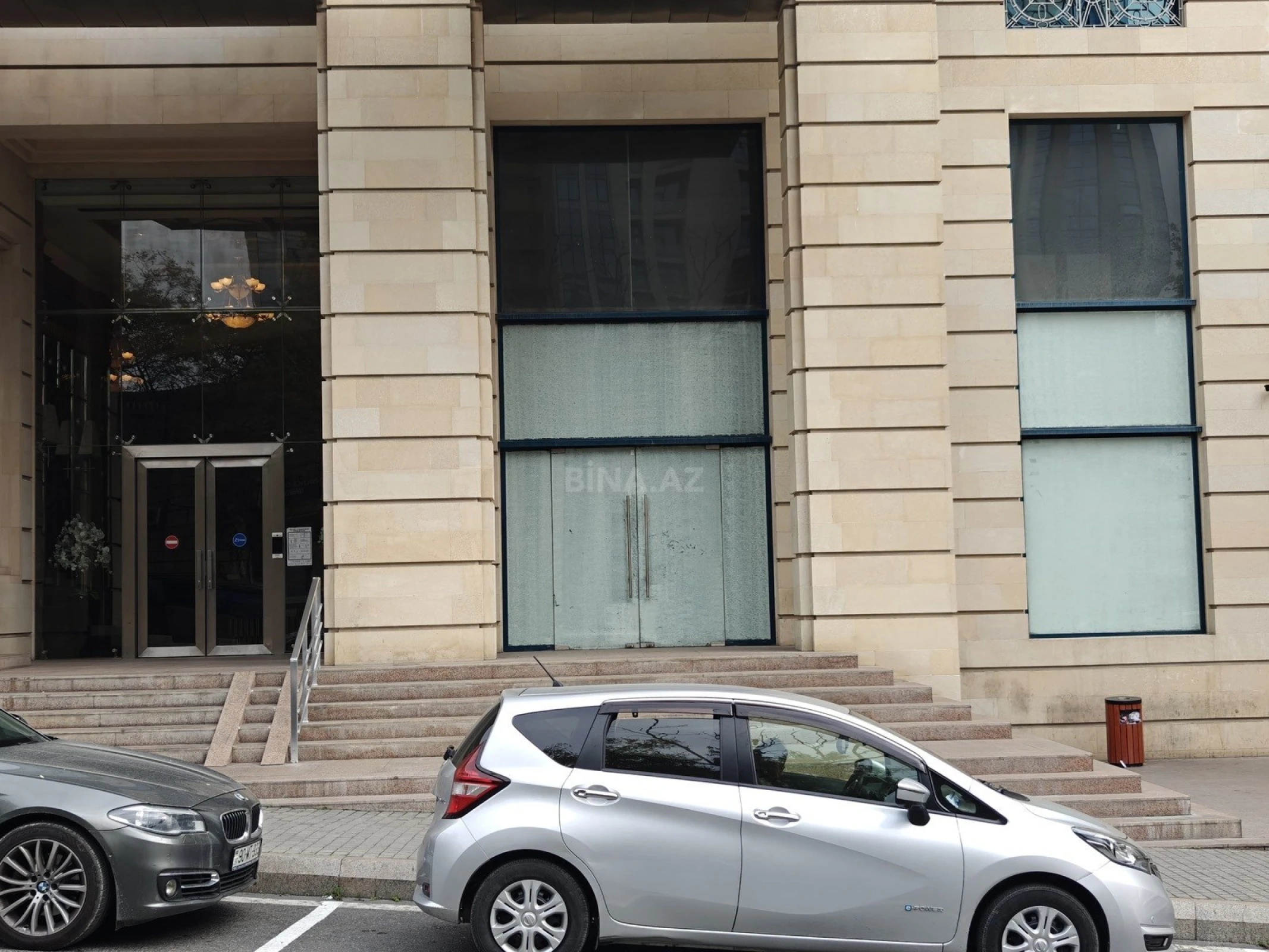 Kirayə verilir obyekt 340 m²