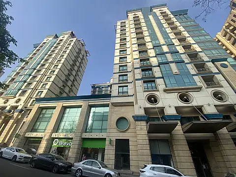 Kirayə verilir obyekt 340 m²