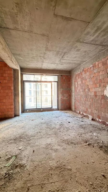 Satılır 3 otaqlı mənzil 102 m²