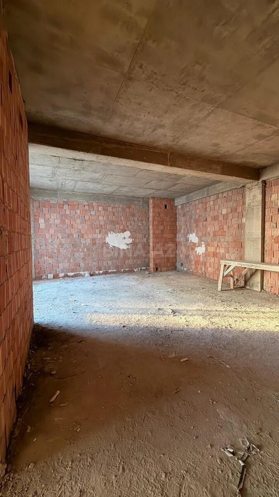 Satılır 3 otaqlı mənzil 102 m²