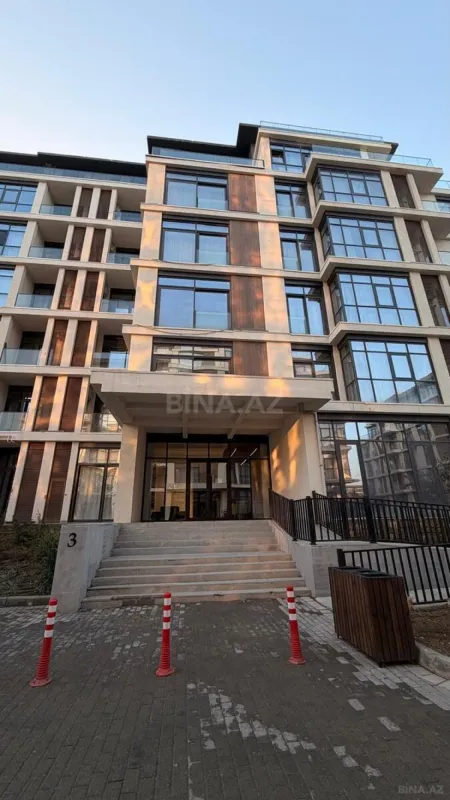 Satılır 3 otaqlı mənzil 102 m²