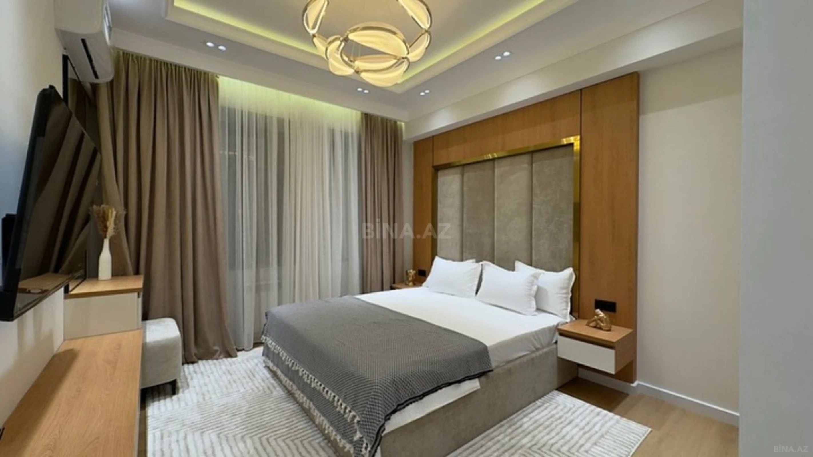 Kirayə verilir 3 otaqlı mənzil 130 m²