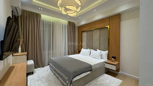 Kirayə verilir 3 otaqlı mənzil 130 m²