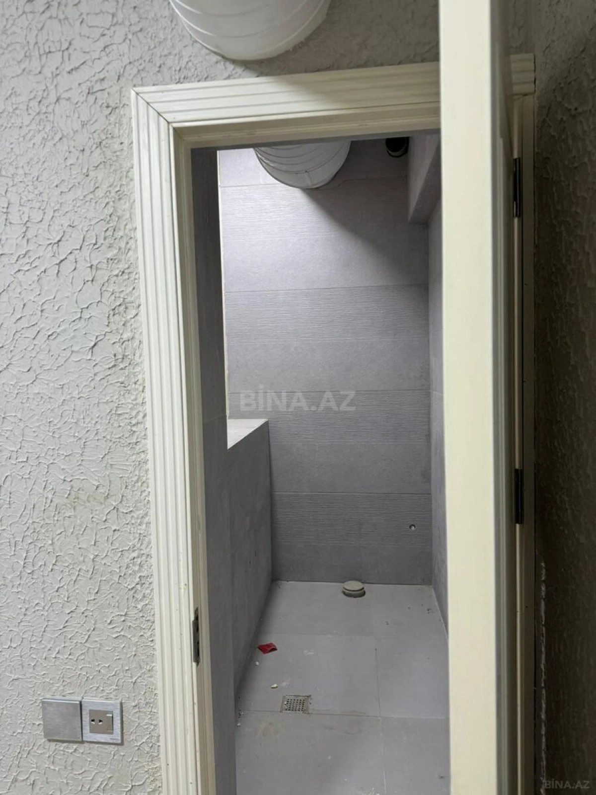 Kirayə verilir obyekt 300 m²