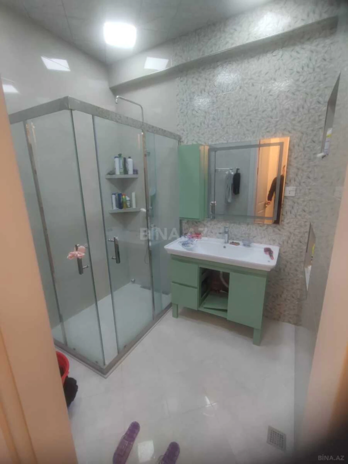 Kirayə verilir 3 otaqlı mənzil 145 m²