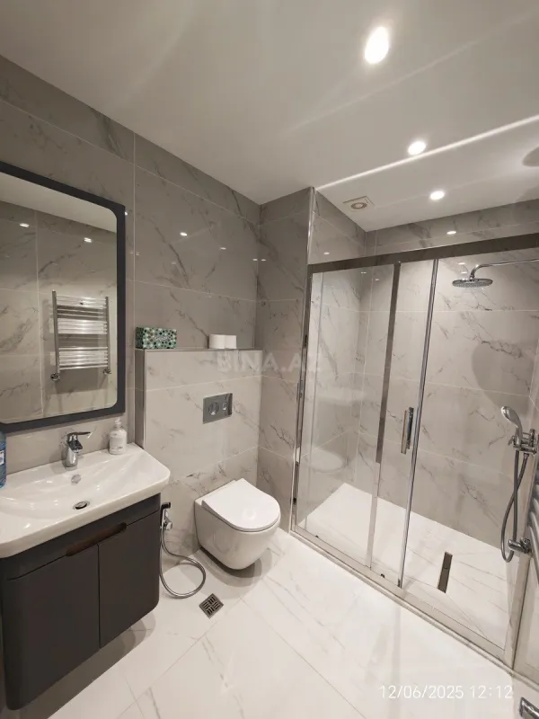 Satılır 3 otaqlı mənzil 110 m²