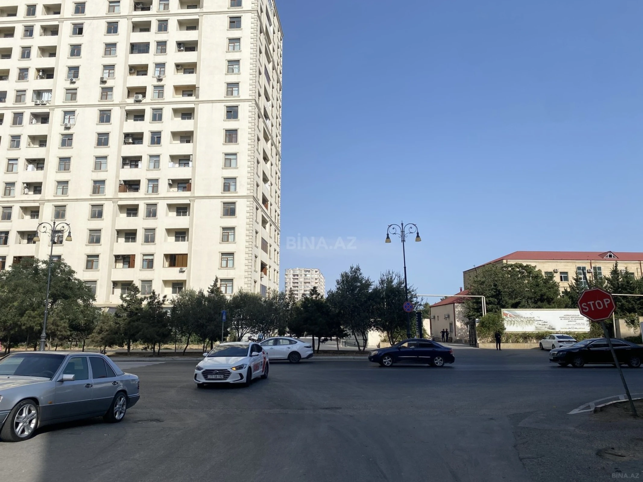 Satılır 3 otaqlı mənzil 110 m²