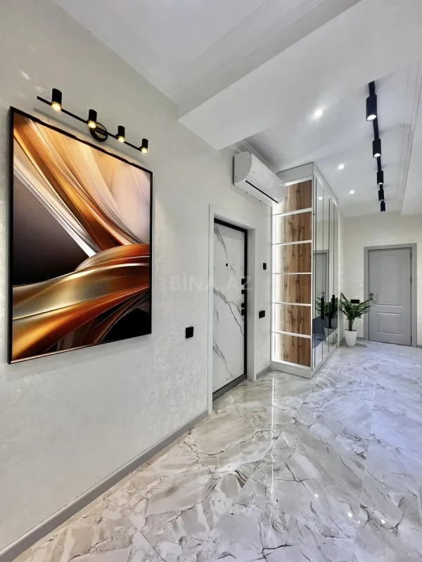 Satılır 2 otaqlı mənzil 85 m²