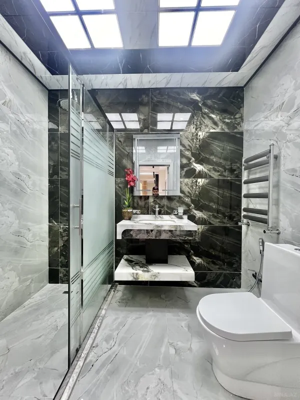 Satılır 2 otaqlı mənzil 85 m²