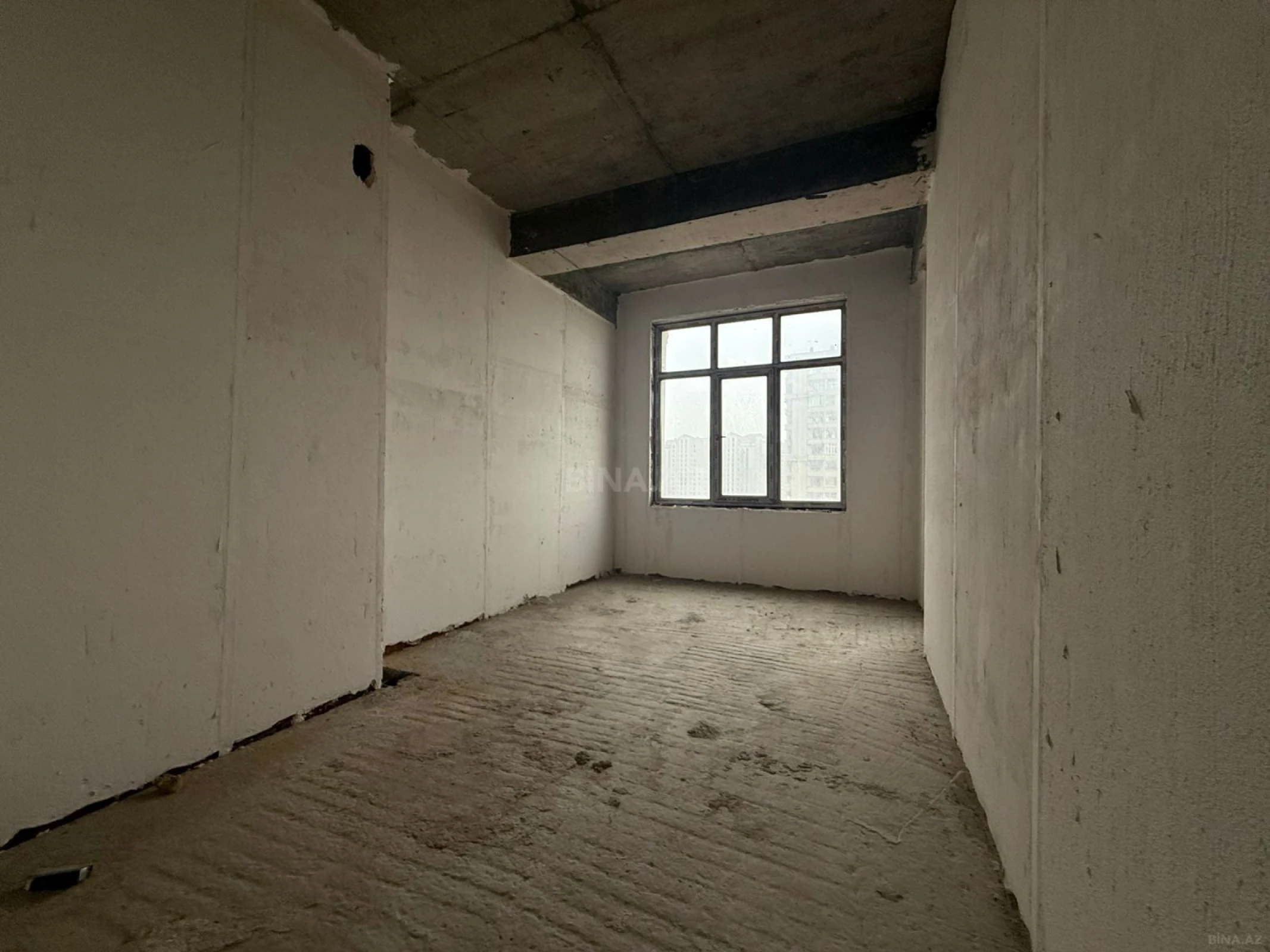 Satılır 2 otaqlı mənzil 79 m²