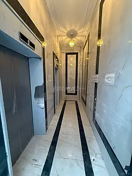 Satılır 2 otaqlı mənzil 79 m²