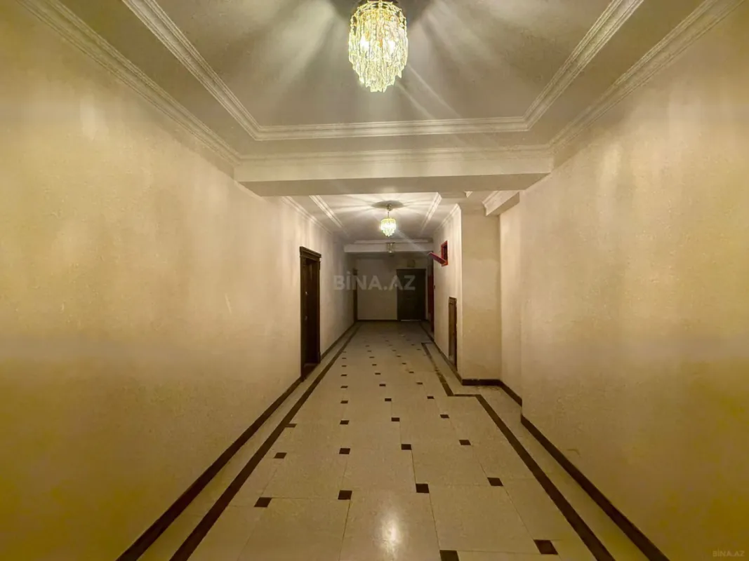 Satılır 2 otaqlı mənzil 79 m²