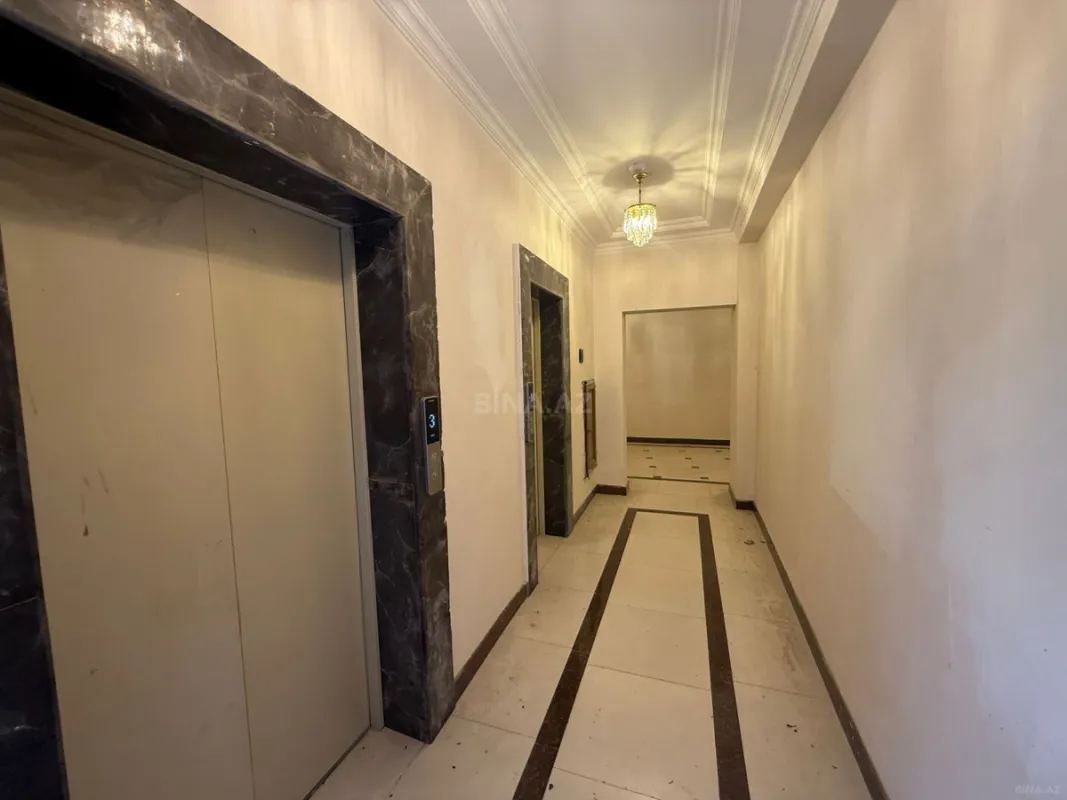 Satılır 2 otaqlı mənzil 79 m²