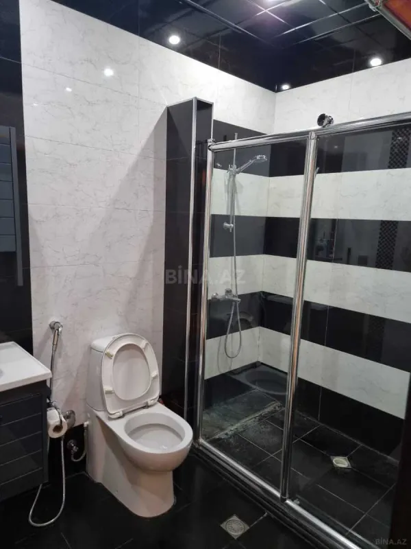 Satılır 3 otaqlı mənzil 167 m²