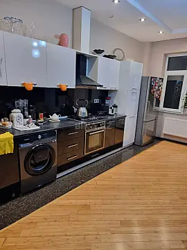 Satılır 3 otaqlı mənzil 167 m²